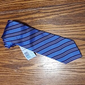 Chaps NWT Blue Striped Necktie